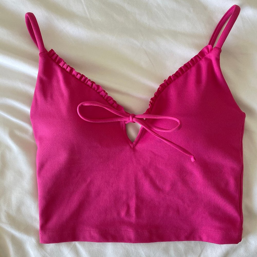 Carbon 38 Cropped top w/ removable padding & tie